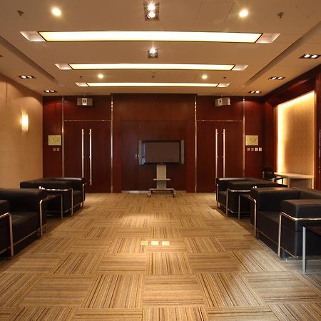 Beijing Wuhuan Hotel Екстериор снимка