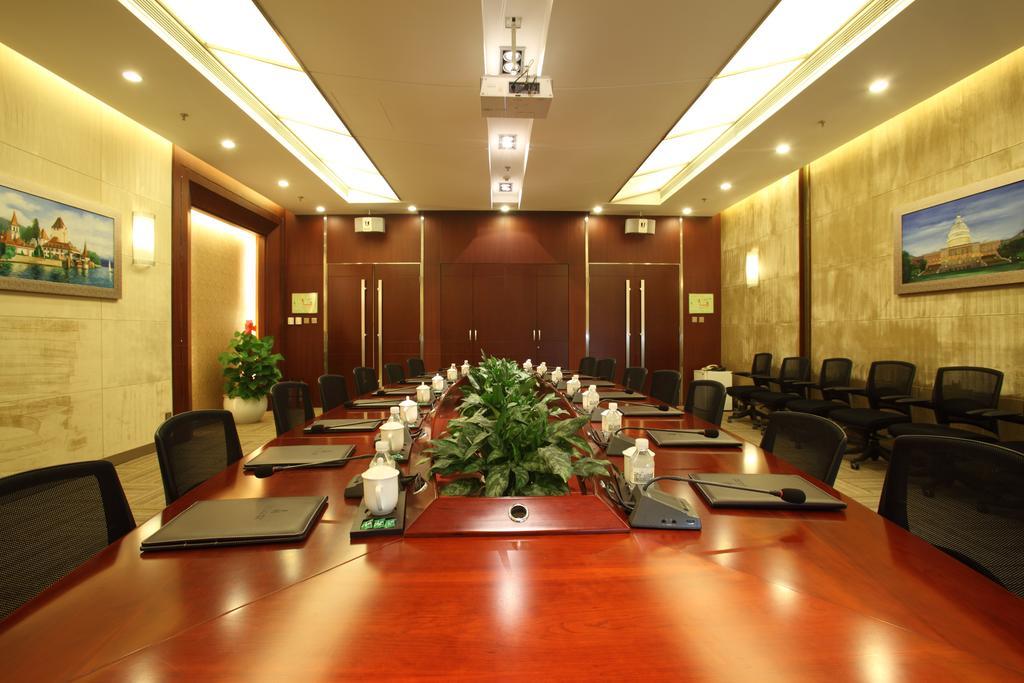 Beijing Wuhuan Hotel Екстериор снимка