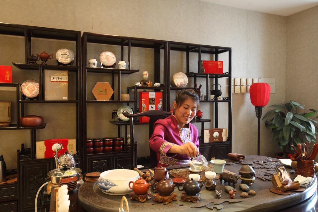 Beijing Wuhuan Hotel Екстериор снимка
