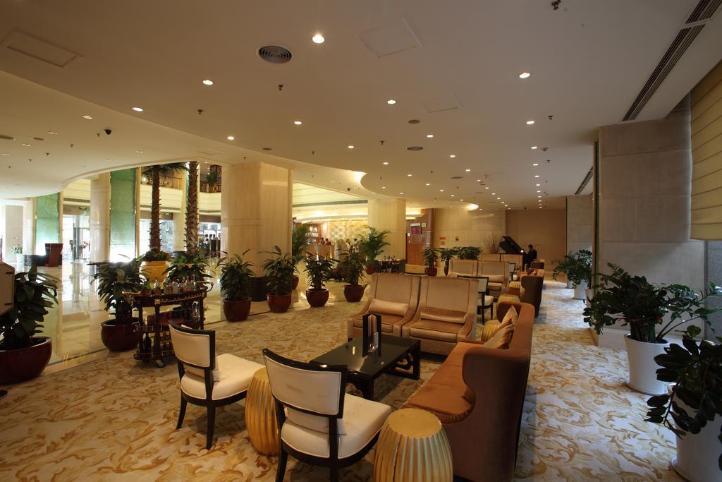 Beijing Wuhuan Hotel Екстериор снимка