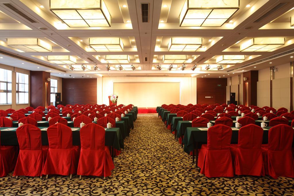 Beijing Wuhuan Hotel Екстериор снимка